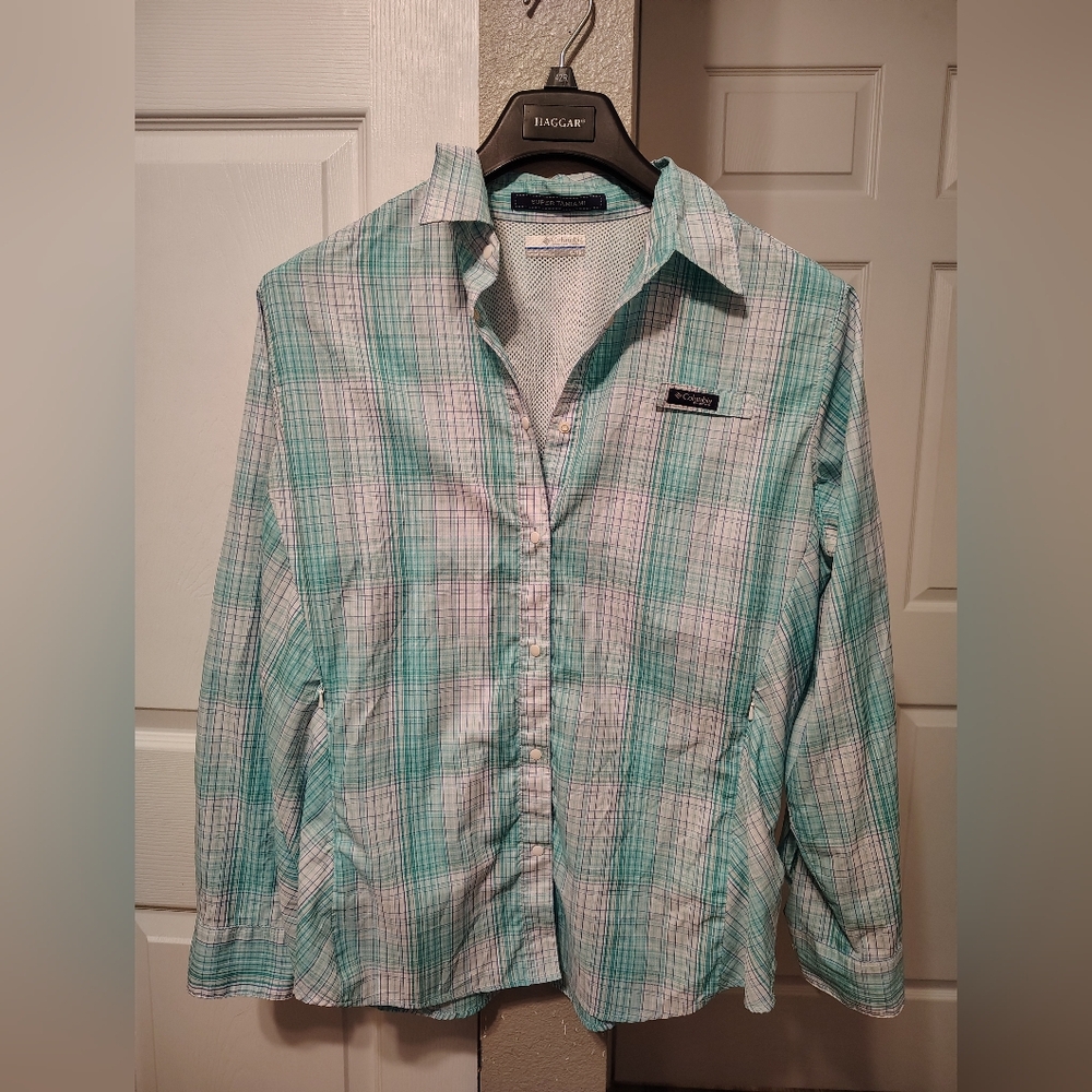 Columbia Women's Green/Blue Plaid Shirt